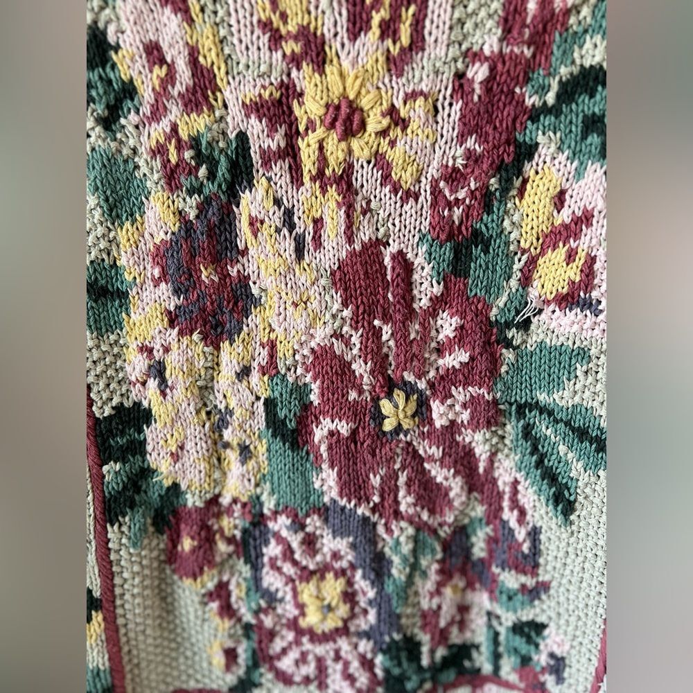 Vintage Hand Knit Floral Sweater by Maurices – Size Small - Picture 3 of 10